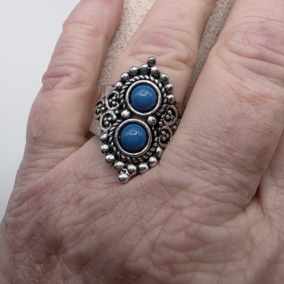 paparazzi Jewelry - Paparazzi Silver Ring with Blue Accents (1229)